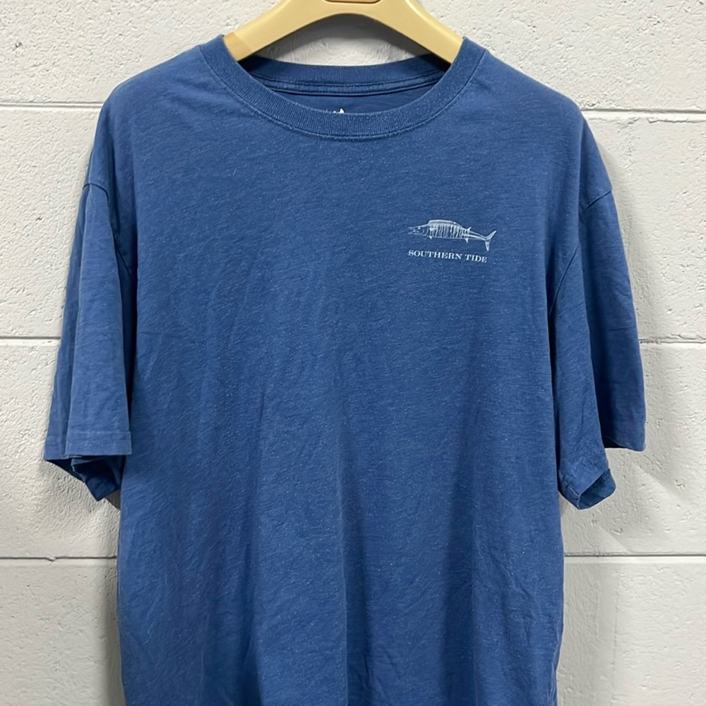 Men’s Southern Tide tshirt